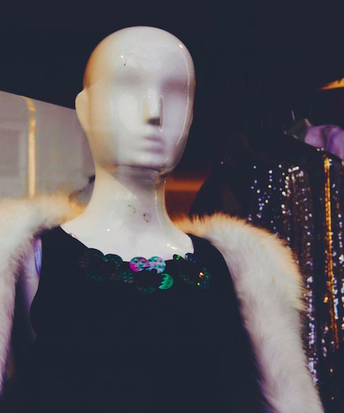 Moda e Psicologia: Cosa si nasconde dietro ciò che indossiamo?